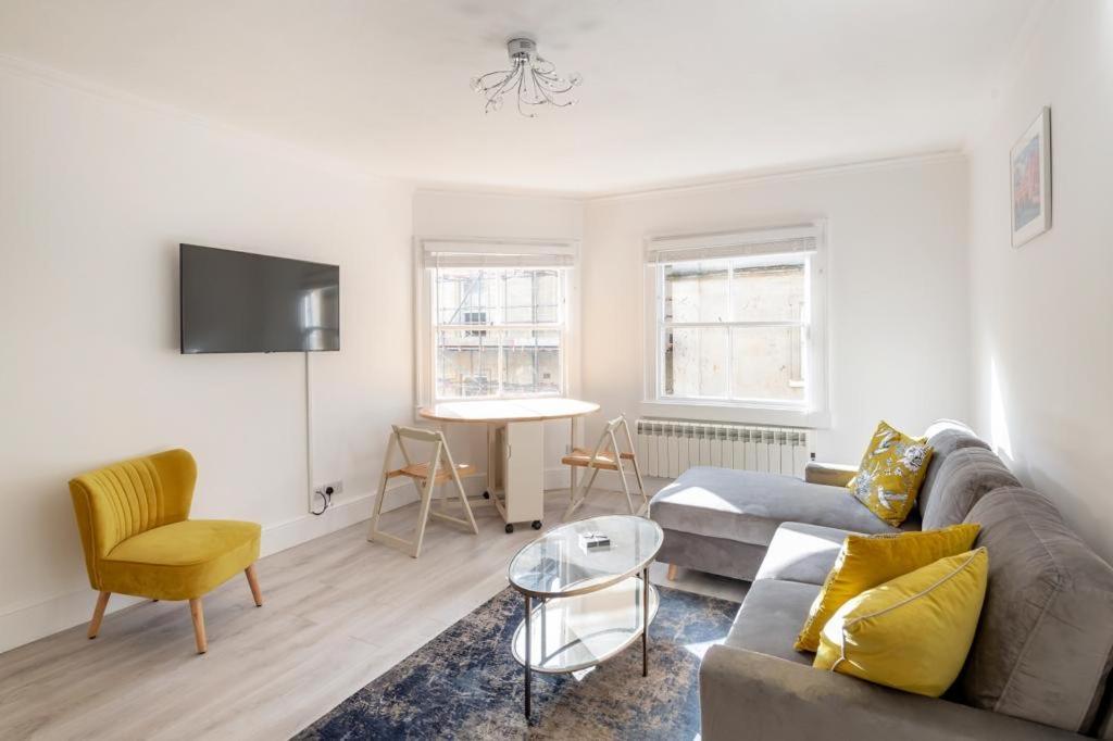 Flat In Bath City Centre Exterior photo
